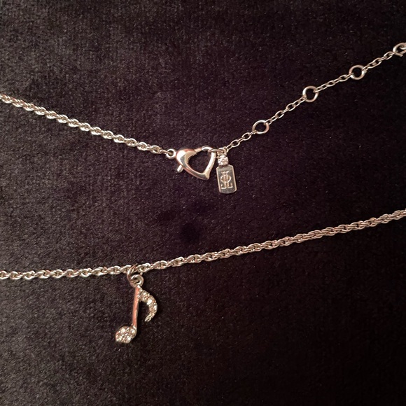 Jennifer Lopez Silver-tone Necklace Rhinestone Music Note 16”Long & 2” Extension - Picture 4 of 7